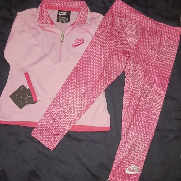 NEW!!! Girls Nike Pro Pink  Jacket and  Leggings 2 piece outfit, Size XS, NWT - Picture 1 of 10